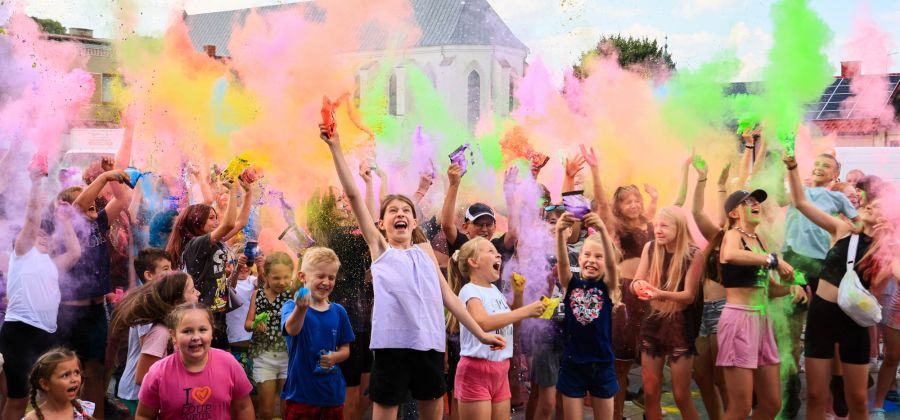 Święto Kolorów na Rynku Górnym w Bodzentynie