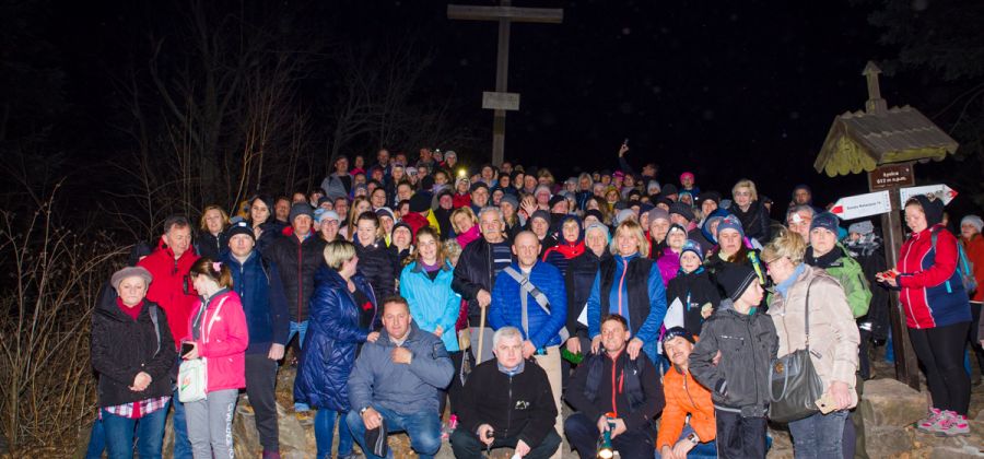 Wieczorne wejście na Łysicę w 18. rocznicę śmierci Świętego Jana Pawła II