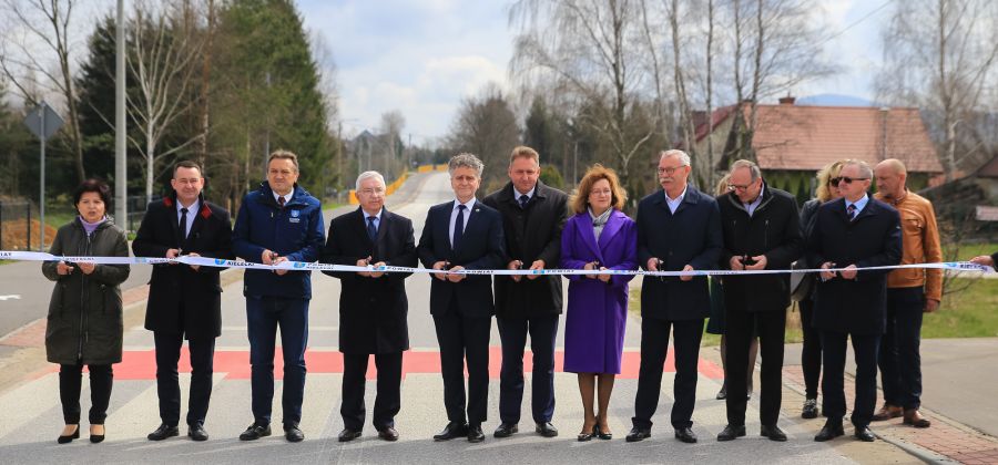 Oficjalne otwarcie drogi i ścieżki rowerowej na trasie Święta Katarzyna - Ciekoty