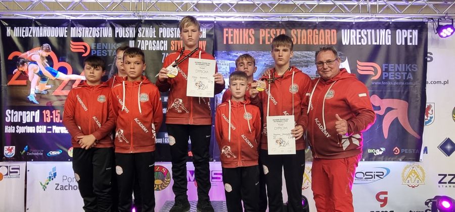 Sukcesy młodych zapaśników z Bodzentyna na X Międzynarodowych Mistrzostwach Polski Szkół w Zapasach