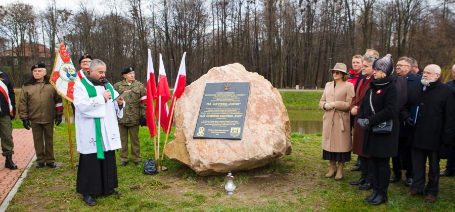 Tablica upamiętniająca „Ponurego” i  „Nurta” odsłonięta