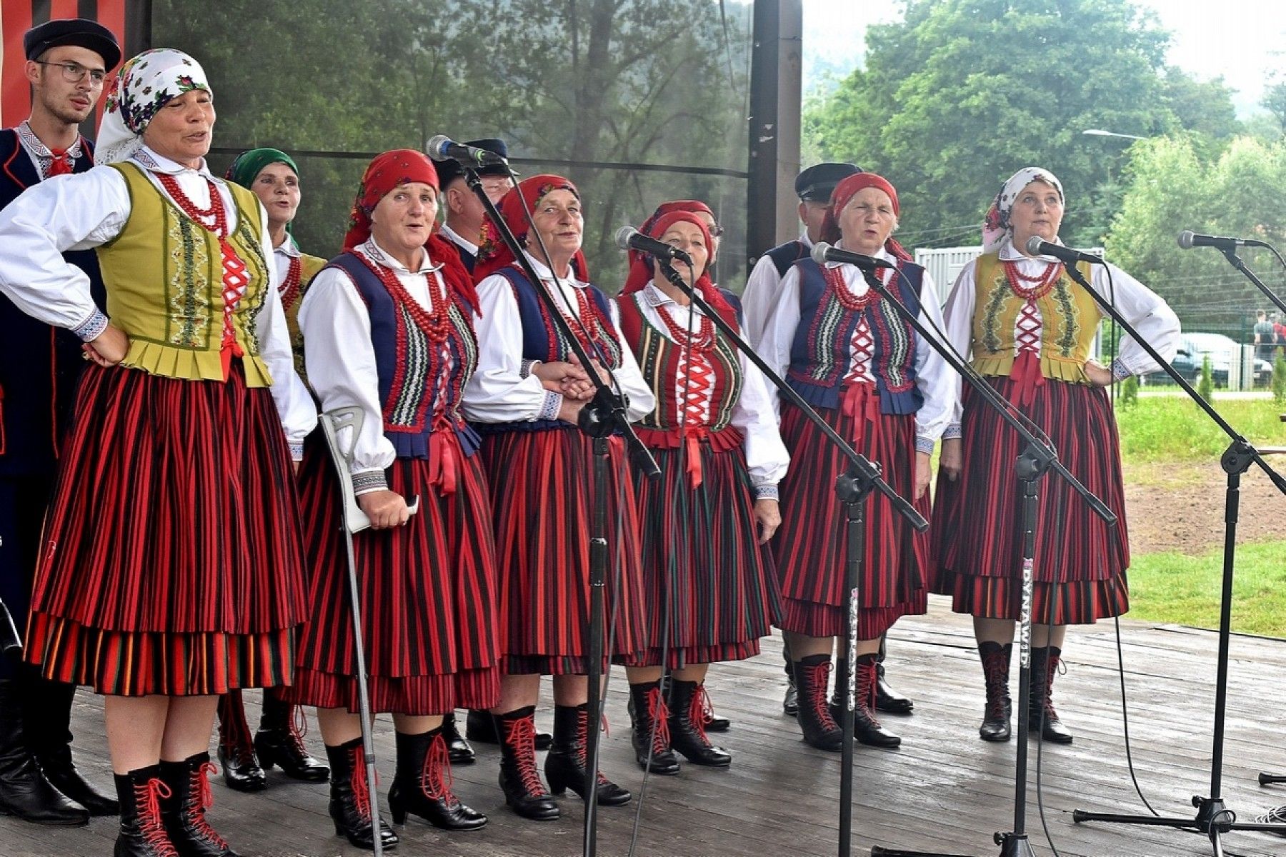 Buskie Spotkania z Folklorem