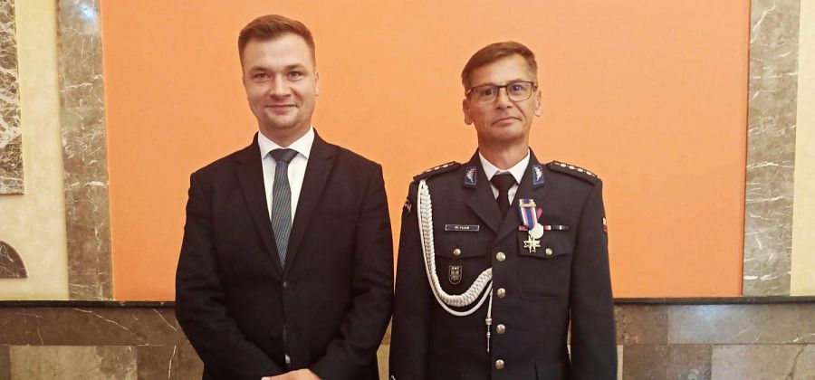 Nagroda dla Komendanta Policji z Bodzentyna podczas obchodów Święta Policji w Kielcach