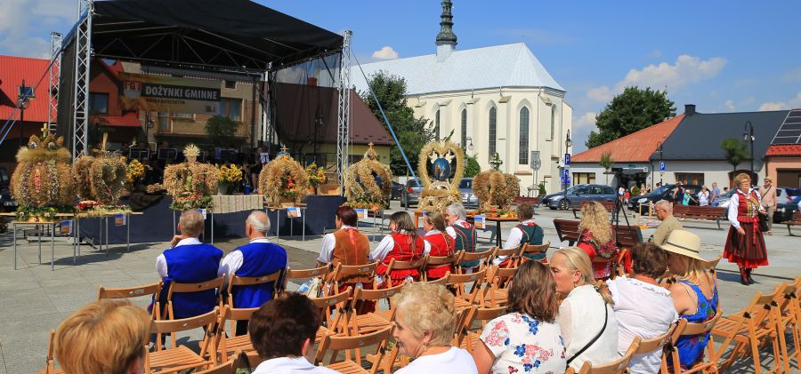Wierni tradycji i obyczajom - za nami Dożynki Gminy Bodzentyn 2021