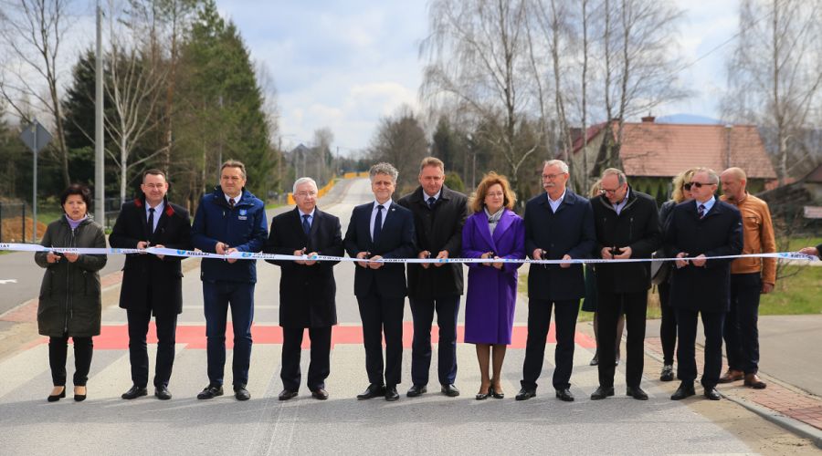 Oficjalne otwarcie drogi i ścieżki rowerowej Św. Katarzyna - Wilków - Ciekoty