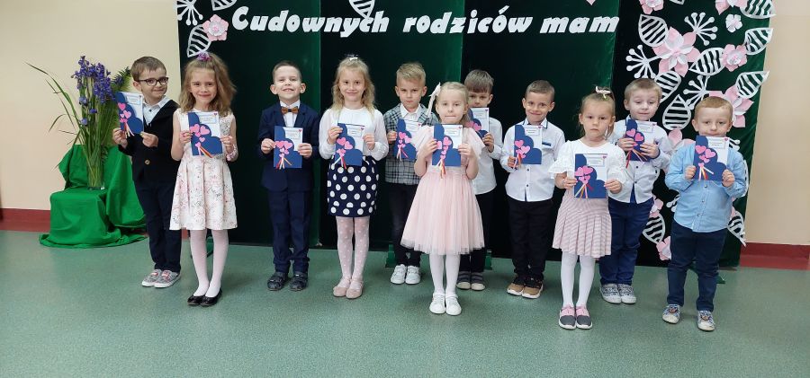 Dzień Mamy i Taty w Samorządowym Przedszkolu w Bodzentynie