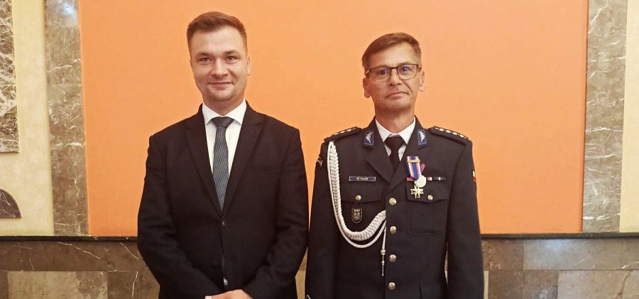 Nagroda dla Komendanta Policji z Bodzentyna podczas obchodów Święta Policji w Kielcach