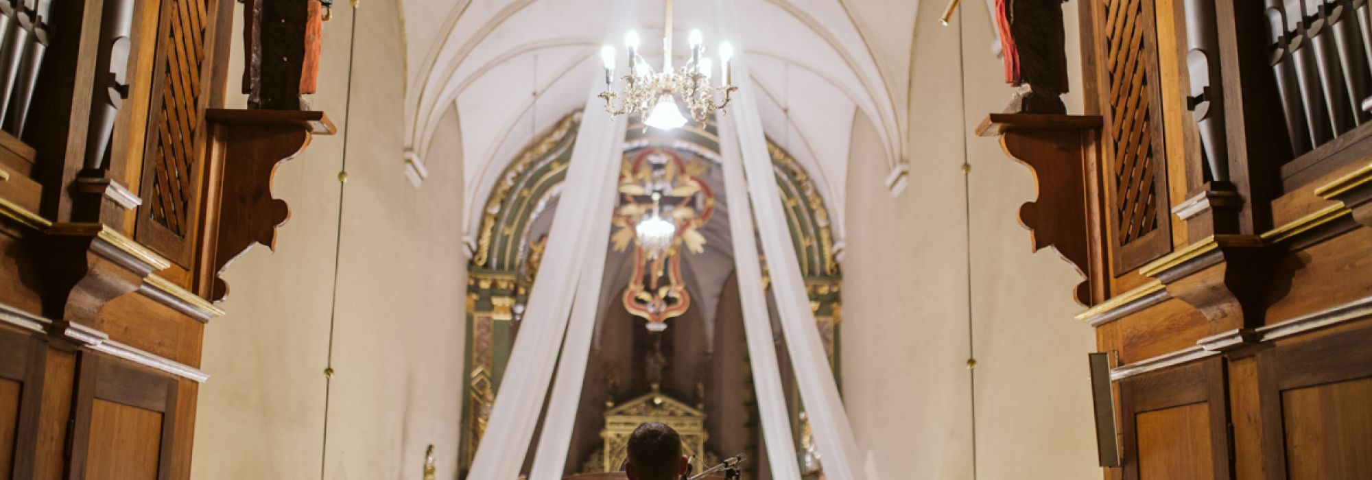 Wyjątkowy koncert księdza Przemysława Moćko w kościele parafialnym w Bodzentynie