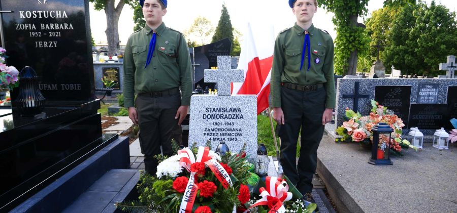 Uroczystość poświęcenia nagrobka Stanisławy Domoradzkiej w Bodzentynie