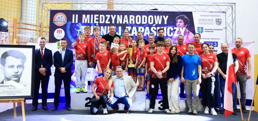 II Międzynarodowy Turniej Zapaśniczy w Bodzentynie – kolejny sukces medalowy