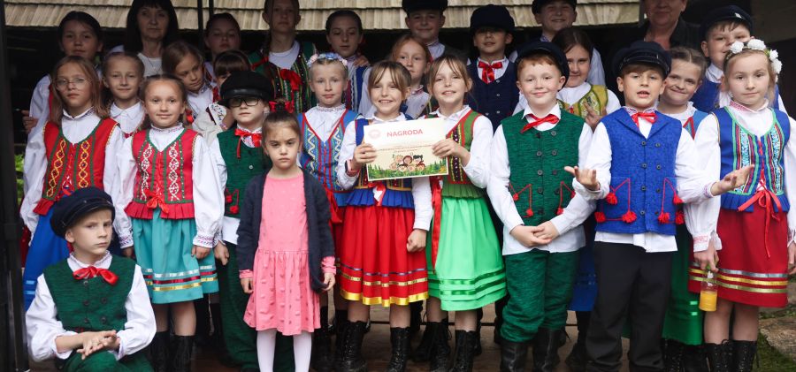 Święto tradycji i dziecięcego talentu w Bodzentynie – I Przegląd Dziecięcych Zespołów Ludowych