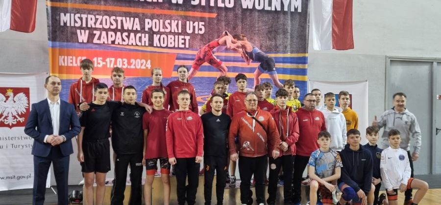Mistrzostwa Polski U 15 w zapasach: Młodzi, ale pełni determinacji