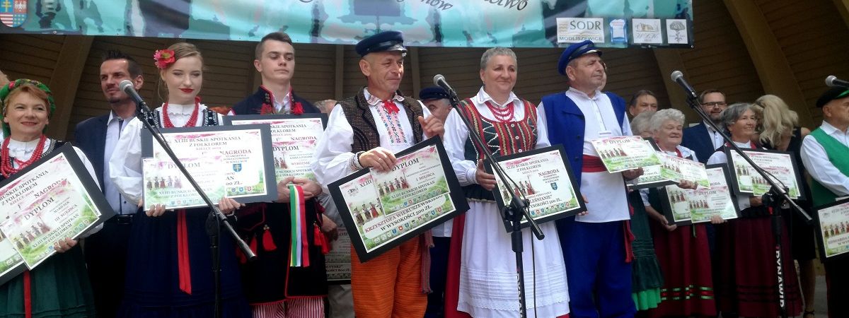 Lokalni mistrzowie folkloru z Gminy Bodzentyn z wyróżnieniami 