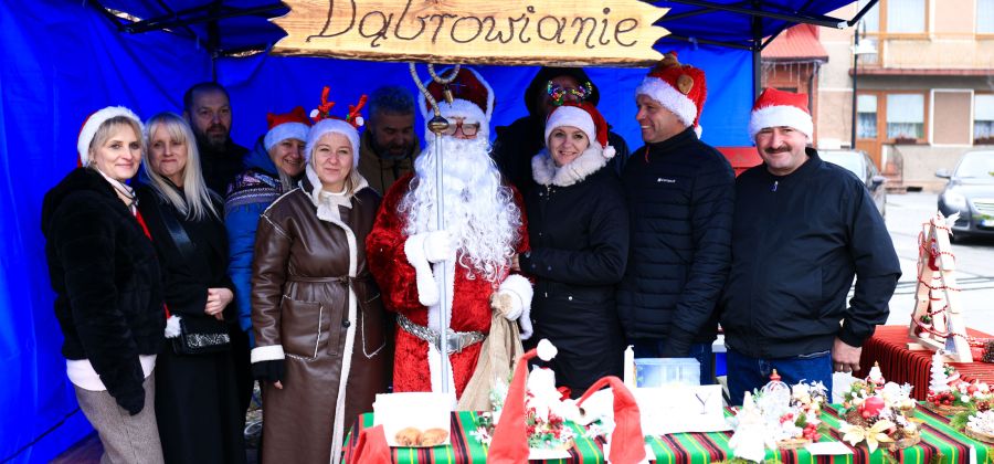 Świąteczna magia na Rynku Górnym - Targ Bożonarodzeniowy w Bodzentynie 2025