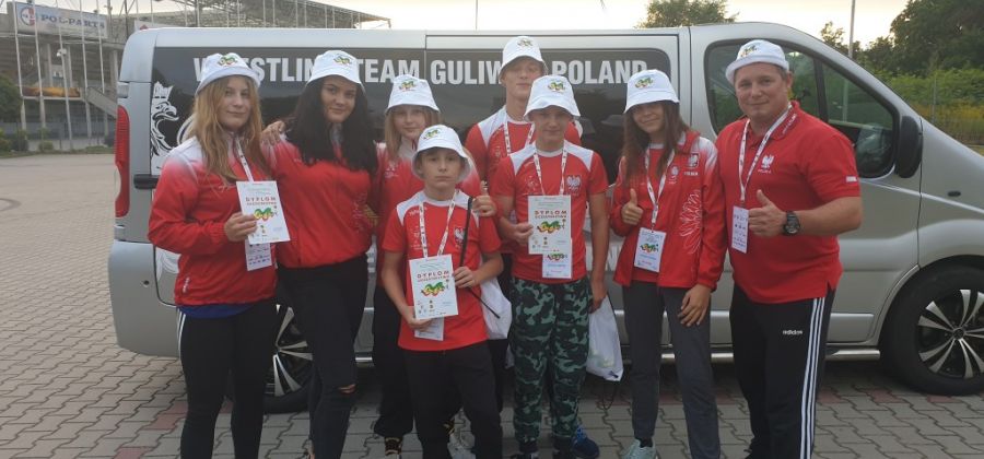 Zapaśnicy "Guliwera" z medalami Mistrzostw Polski