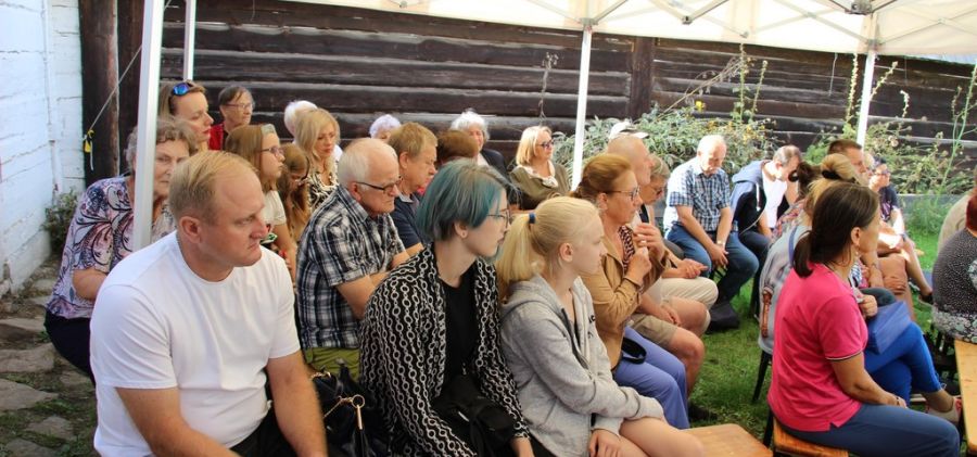 Koncert Piosenki Żołnierskiej w skansenie w Bodzentynie