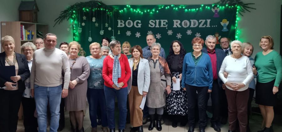 Święto Trzech Króli w Sieradowicach: Wspólne Kolędowanie w świątecznej atmosferze