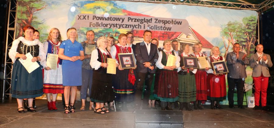 Artyści z gminy Bodzentyn wśród laureatów XXI Powiatowy Przegląd Zespołów Folklorystycznych i Solistów